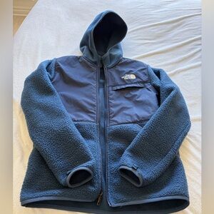 Gently used North Face Forrest fleece boys XL 14/16